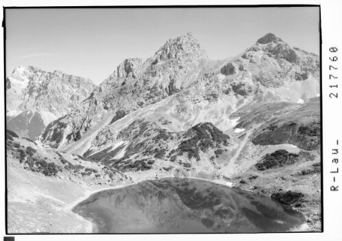 [Drachensee mit Coburger Hütte gegen Tajaköpfe und Wetterstein / Tirol]