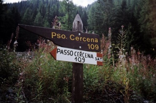 [Italienisches Wegweiser Beispiel, Val di Rabbi Trentino]