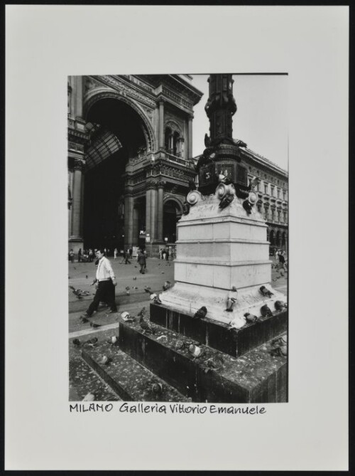 [Milano, Galleria Vittorio Emanuele]