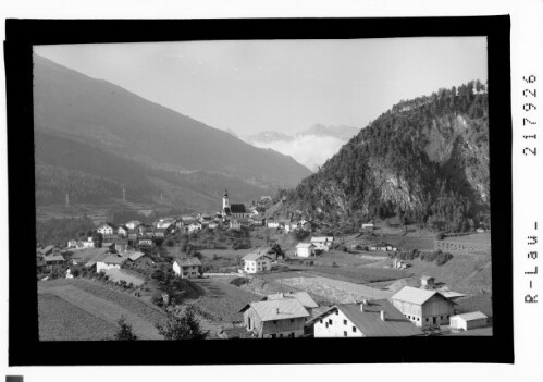 [Arzl im Pitztal mit Blick zum Kaunergrat / Tirol]