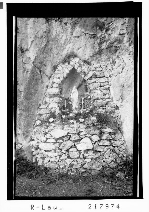 [Muttergottesgrotte bei Kronburg in Tirol]