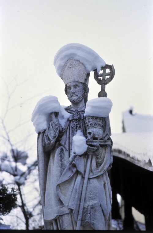 [Statue des hl. Gebhard]