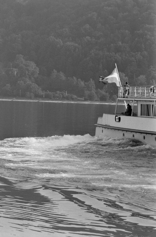 [Schiff auf dem Bodensee]