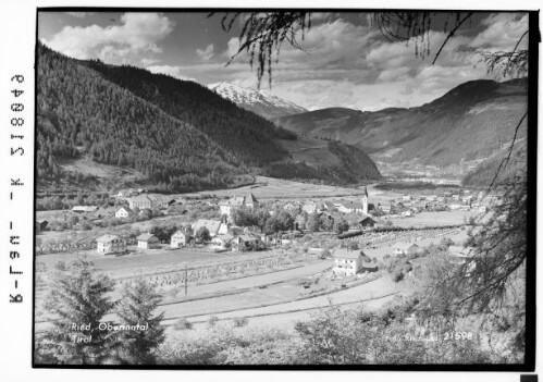 Ried, Oberinntal Tirol : [Ried im Oberinntal gegen Glanderspitze]