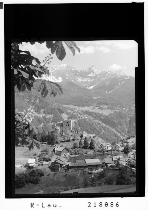 [Burg Laudegg bei Ladis im Oberinntal gegen Feichtener Karlspitze / Tirol]