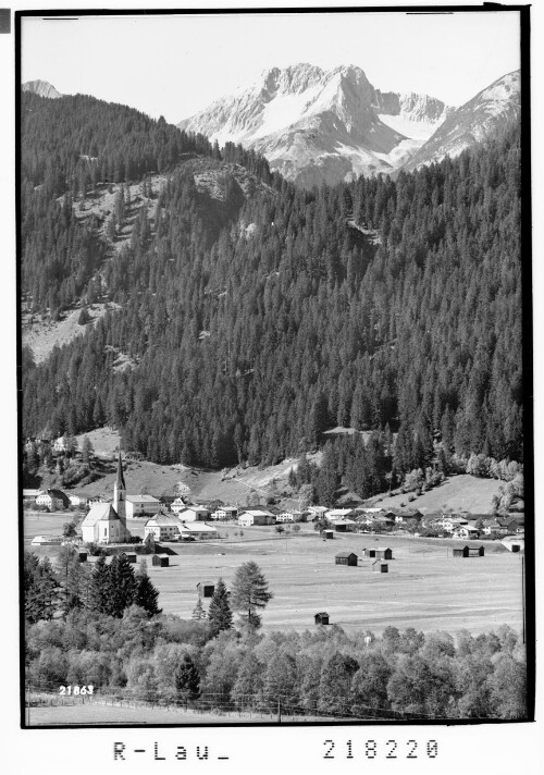 [Elbigenalp im Lechtal gegen Ramstallspitze / Tirol]