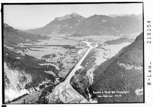 Reutte in Tirol mit Flugplatz : [Reutte im Ausserfern]