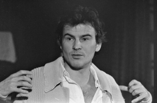 [Horst Buchholz]