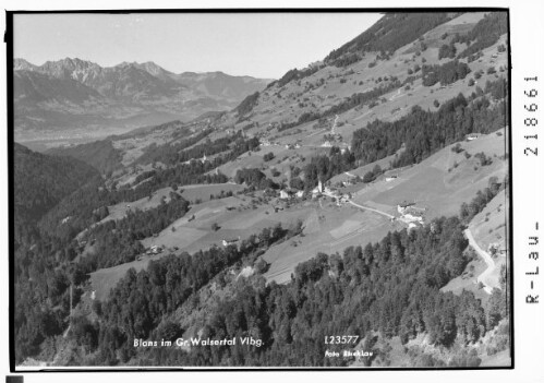 Blons im Grossen Walsertal Vorarlberg : [Blons im Grossen Walsertal gegen Hohe Köpfe und Drei Schwestern]