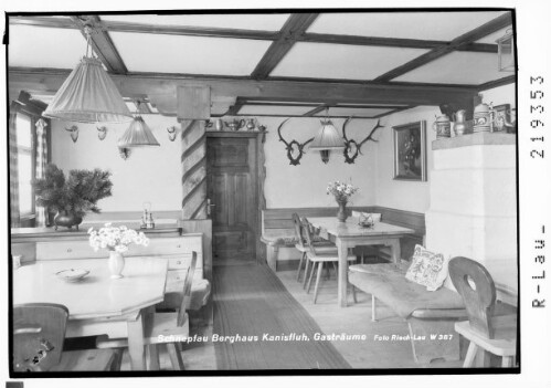 Schnepfau Berghaus Kanisfluh, Gasträume : [Gastraum im Berghaus Kanisfluh ob Schnepfau]