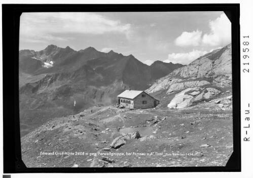 Edmund Graf Hütte gegen Hochkarspitze und Hochkarkopf