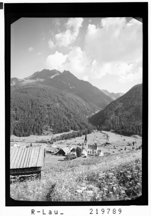 [Pettneu im Stanzertal mit Blick zum Hohen Riffler]
