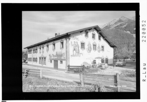 Bach im Lechta, Gasthof Grüner Baum mit Ruitelspitze 2574 m : [Gasthaus zum grünen Baum in Bach im Lechtal gegen Ruitelspitze]
