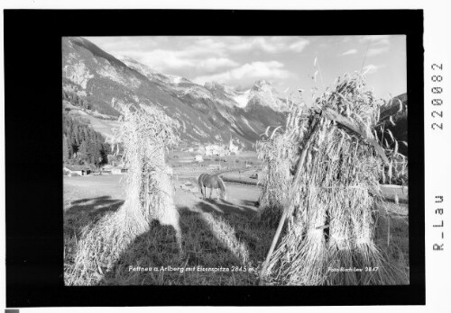 Pettneu am Arlberg mit Eisenspitze 2845 m