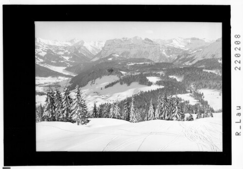 Hochälpele, Blick in den Bregenzerwald : [Hochälpele gegen Widderstein und Kanisfluh]