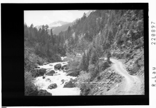 Weg in den Nenzinger Himmel : [Im Gamperdonatal]