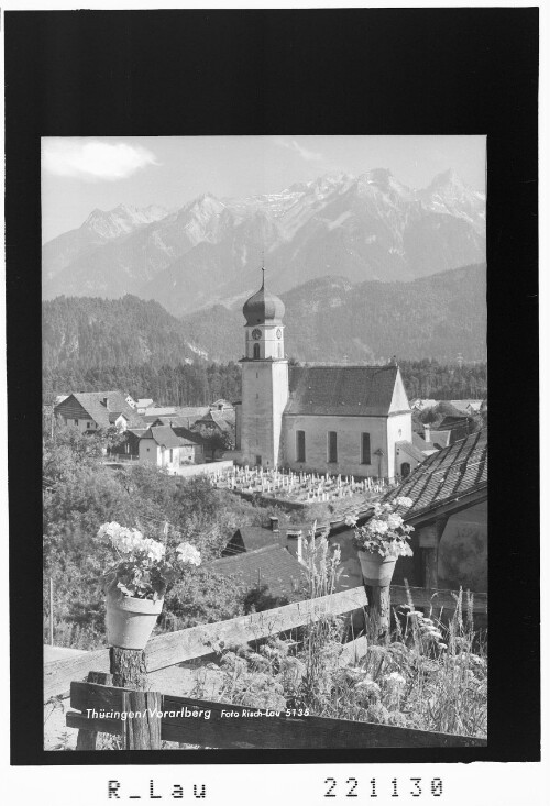 Thüringen / Vorarlberg : [Pfarrkirche in Thüringen gegen Rhätikon mit Zimba]