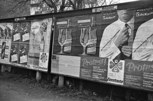 Plakatwand in der Bahnhofstraße in Bregenz