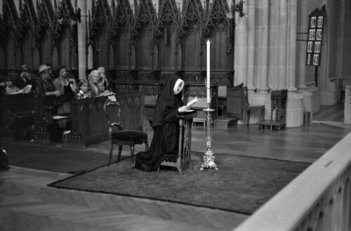 Goldene Profeßfeier von Schwester Maria Paula Biegeleben in der Kirche der Riedenburg in Bregenz