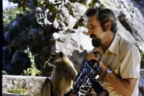 [Werner Fend mit Langur]