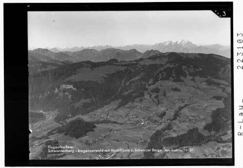 Schwarzenberg im Bregenzerwald mit Hochälpele und Schweizer Bergen