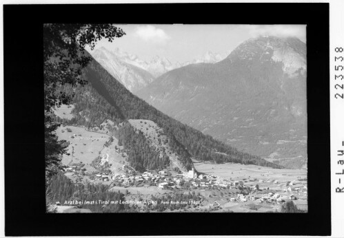 Arzl bei Imst in Tirol mit Lechtaler Alpen