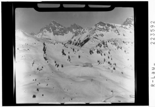 [Skigebiet Höfener Alpe mit Kellenspitze und Gehrenspitze / Tirol]