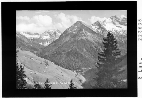 Kaisers im Lechtal / Tirol / 1522 m : [Kaisers im Kaisertal mit Griesskopf und Fallesinspitze]