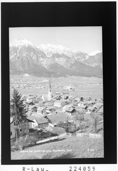 Amras bei Innsbruck gegen Nordkette / Tirol