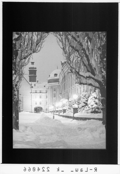 [Rennweg mit Hofburg und Hofkirche / Innsbruck]