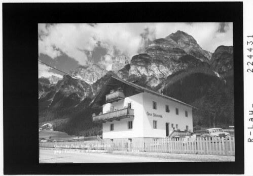 Gschnitz - Tirol / Haus Schönblick gegen Torsäule und Kirchdachspitze