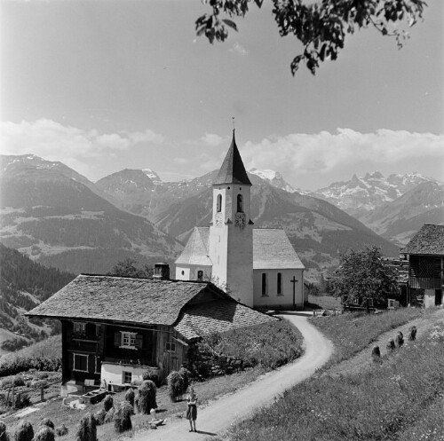 Bartholomäberg - Innerberg, Kirche Mariä unbefleckte Empfängnis, Kuratiehaus