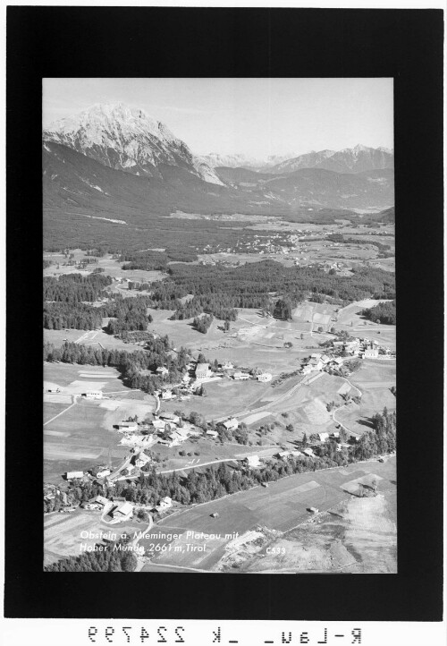 Obsteig am Mieminger Plateau mit Hoher Munde 2661 m / Tirol