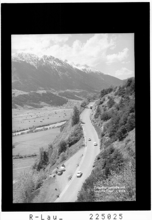 Zirlerbergstrasse mit Inntal in Tirol