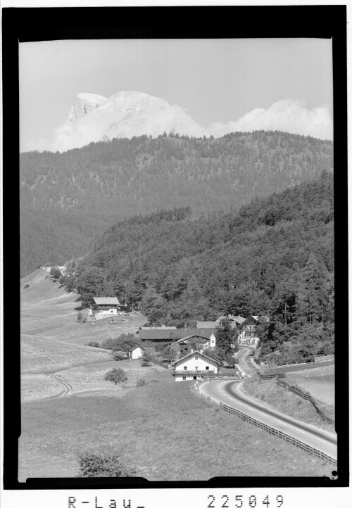 [Leithen bei Reith gegen Hohe Munde / Tirol]