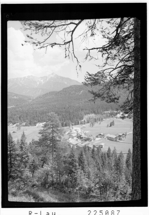 [Kirchplatzl - Leutasch gegen Reitherspitze]