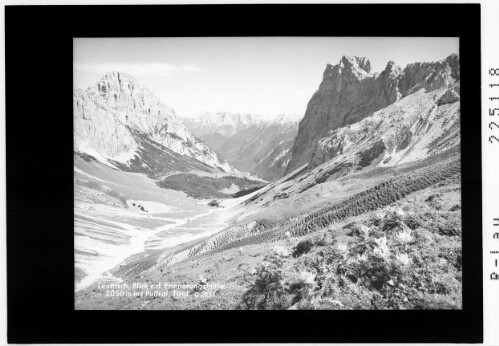 Leutasch / Blick von der Erinnerungshütte 2050 m ins Puittal Tirol