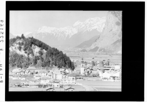 Völs bei Innsbruck gegen Mieminger Berge