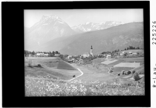 Ranggen bei Oberperfuß / Tirol gegen Hohe Munde und Wetterstein
