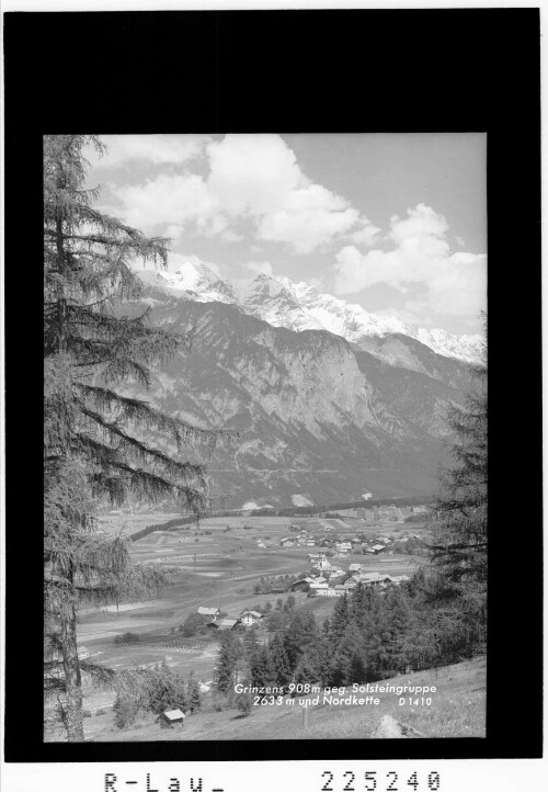 Grinzens 908 m gegen Solsteingruppe 2633 m und Nordkette : [Grinzens gegen Nordkette mit Solstein / Tirol]
