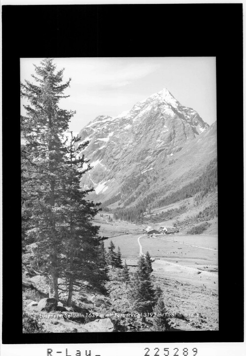 Lüsens im Sellrain 1639 m mit Fernerkogl 3192 m