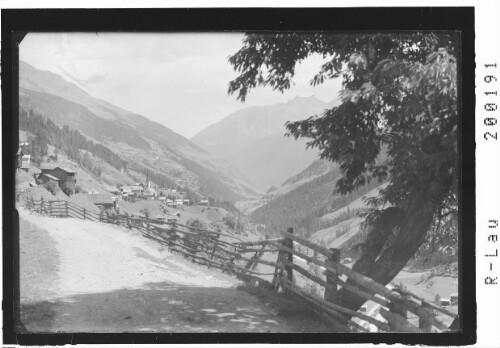 Kappl 1260 m gegen östliche Samnaungruppe in Tirol : [Kappl gegen nordöstliche Samnaungruppe]