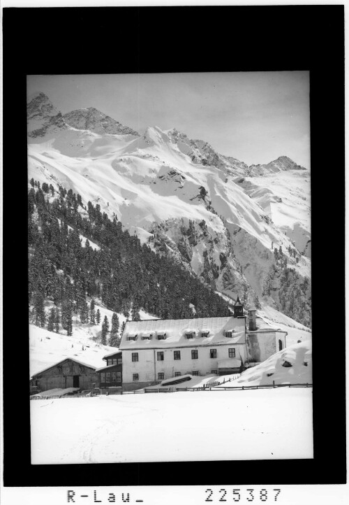 Alpengasthof Lüsens 1639 m Sellraintal / Tirol : [Lüsens im Lüsenstal gegen Blechnerkamp - Kreuzkamp und Rinnenspitze]