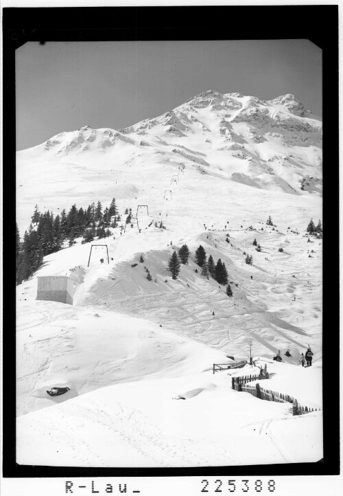 [Skigebiet bei Praxmar im Lüsenstal gegen Oberstkogel / Tirol]