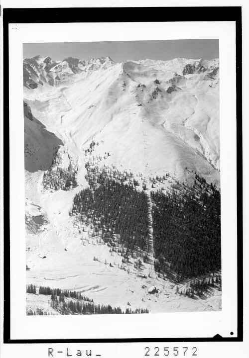 [Axamer Lizum gegen Hoadl - Schwarzhorn - Hohe Villerspitze und Lüsenser Fernerkogel / Tirol]