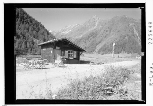 [Rasthäusl Unterkühtai bei Haggen im Sellrain gegen Gaiskogel]