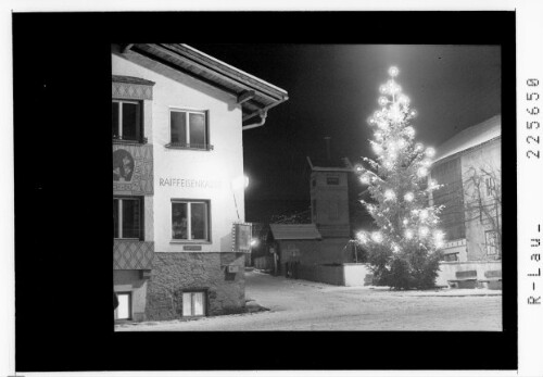 [Christbaum in Inzing / Tirol]