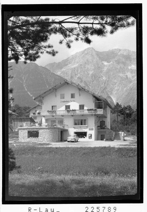 [Fremdenheim Seelos in Obermieming gegen Griesspitzen / Tirol]