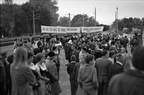 Demonstration in Lochau gegen die geplante Uferautobahn