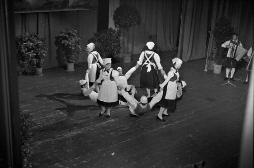 Volkstanzgruppe Rosengarten im Kornmarkttheater in Bregenz